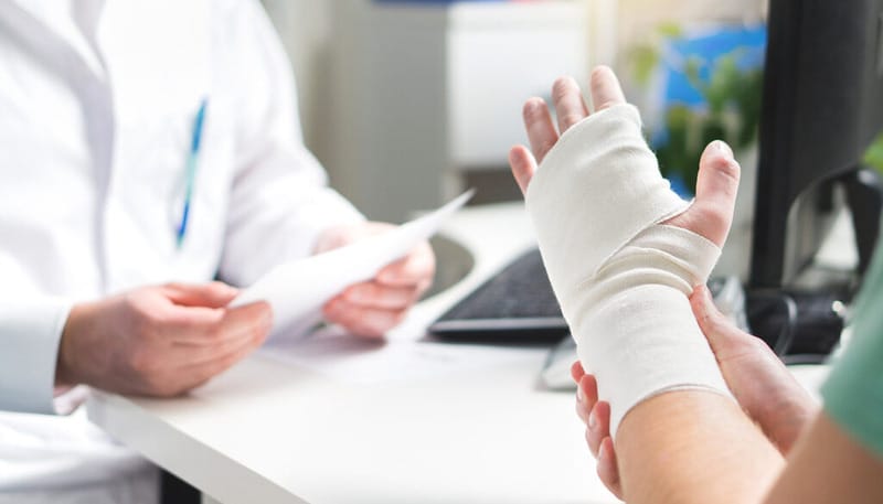 What are the Signs of a Broken Bone, Can Urgent Care Help